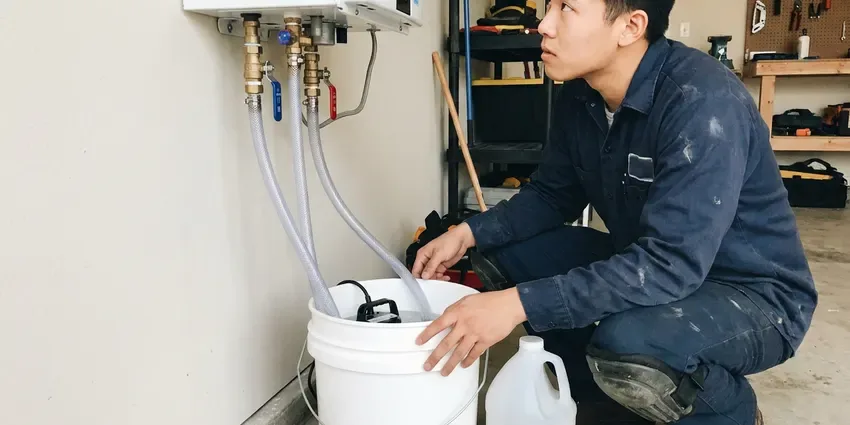 Tankless Water Heater Maintenance in Charleston